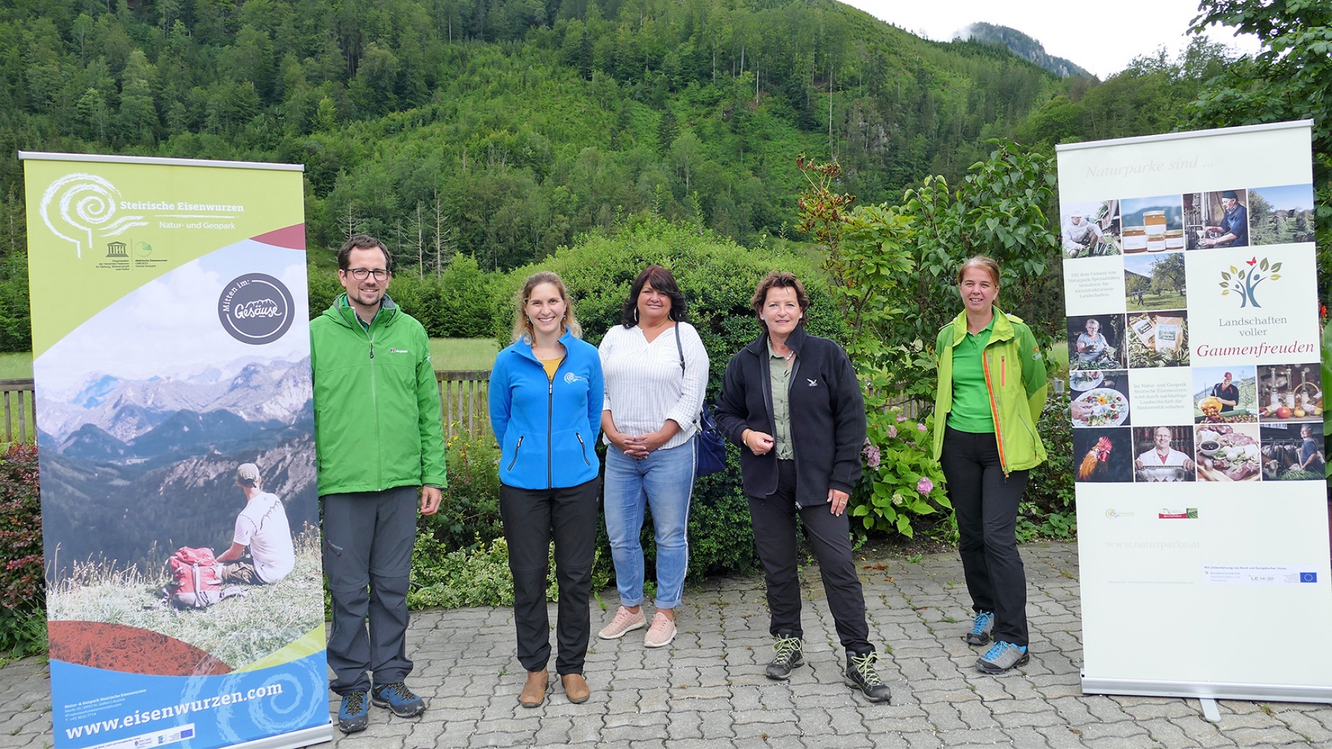 Das Natur- und Geoparkteam mit Landesrätin Mag.a Ursula Lackner