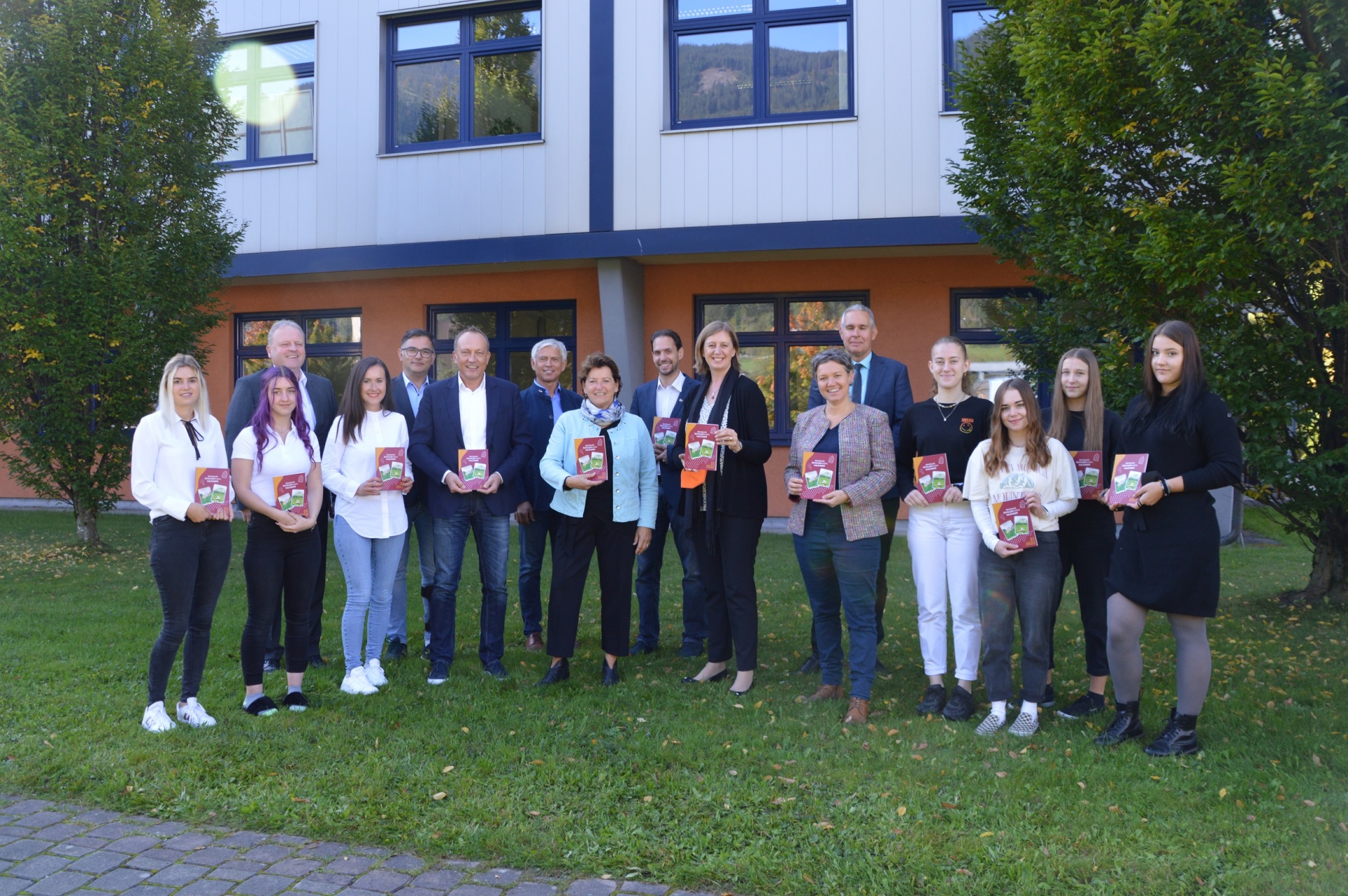 Regionaler SchülerInnen-kalender für alle SchülerInnen der Region ab der 7. Schulstufe