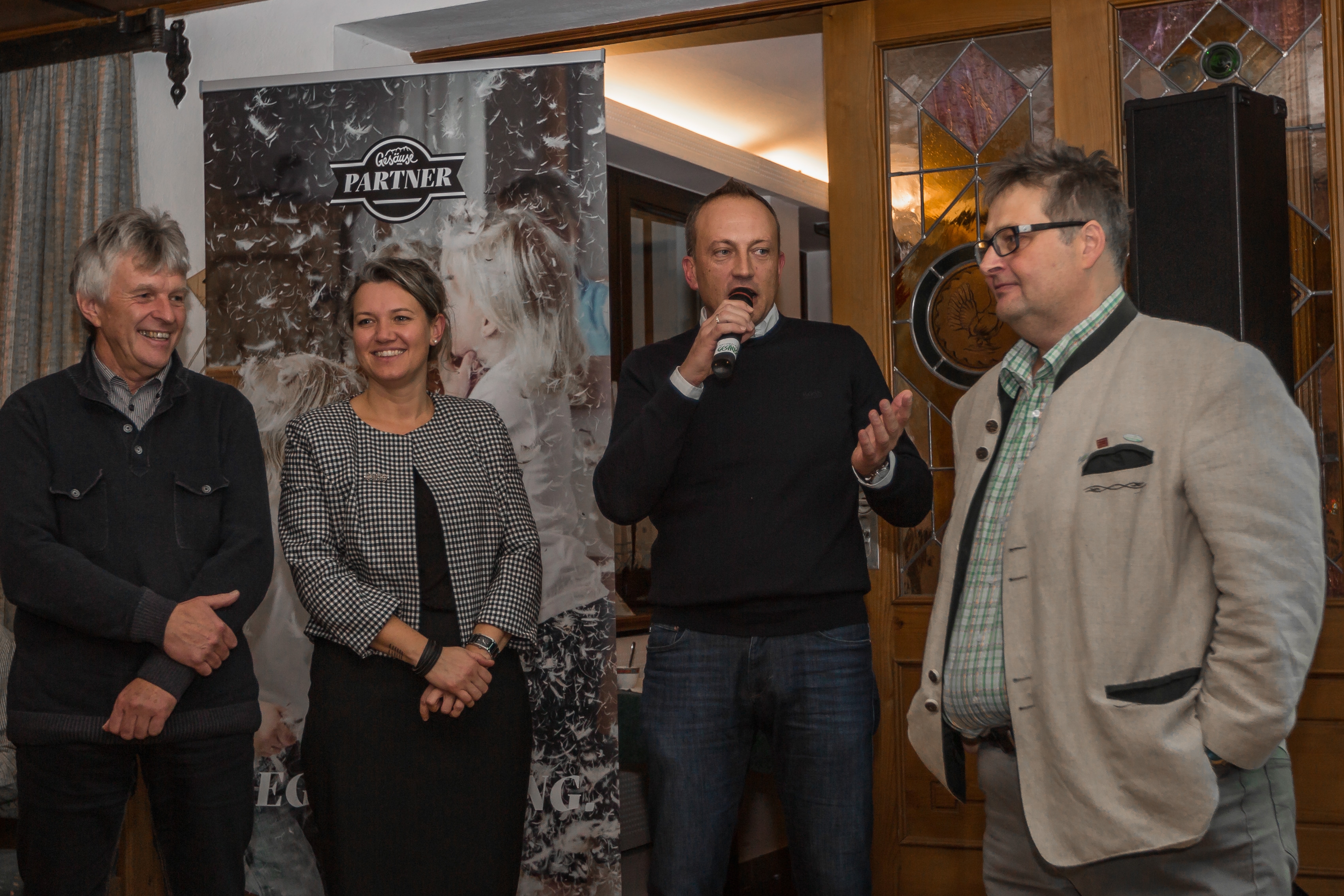 v.l.n.r. Hermann Watzl (Bürgermeister Admont), Eva Stiermayr (GF Regionalmanagement Bezirk Liezen), Armin Forstner (Bürgermeister St. Gallen) mit Christoph Pirafelner (Gesäuse Partner)